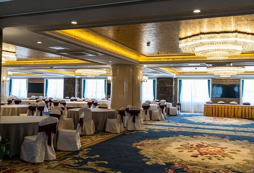 St Hotel Wattay Airport