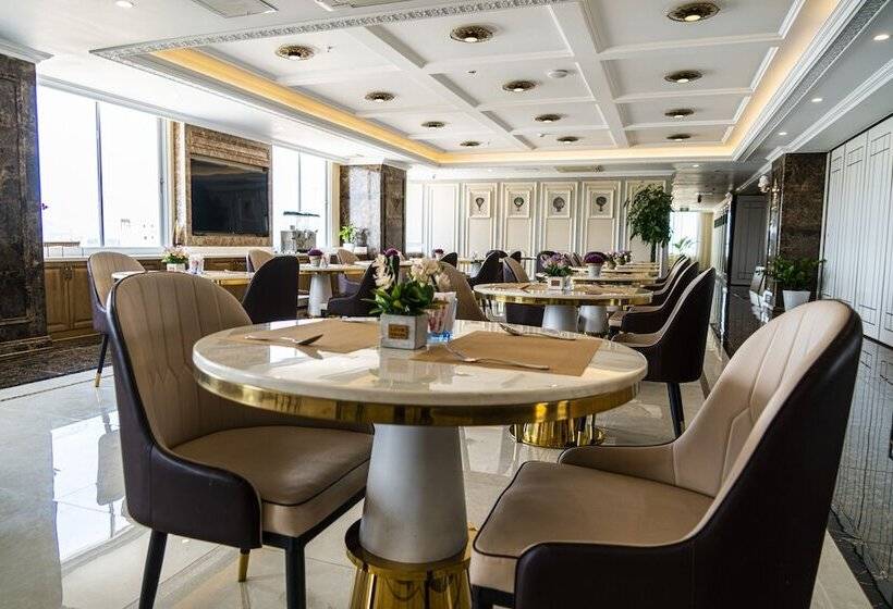 St Hotel Wattay Airport