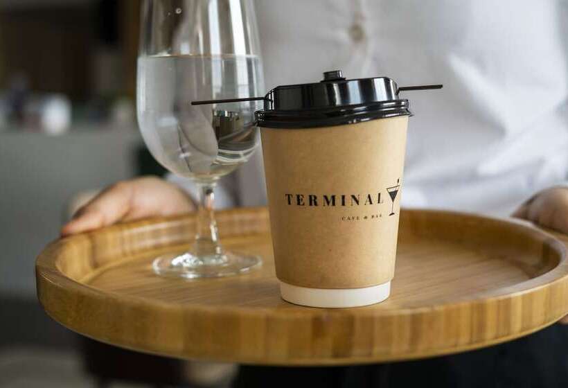 St Hotel Wattay Airport