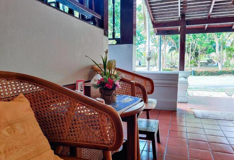 Nan Bluesky Resort And Spa