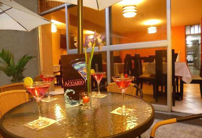 Acuario Hotel & Suite