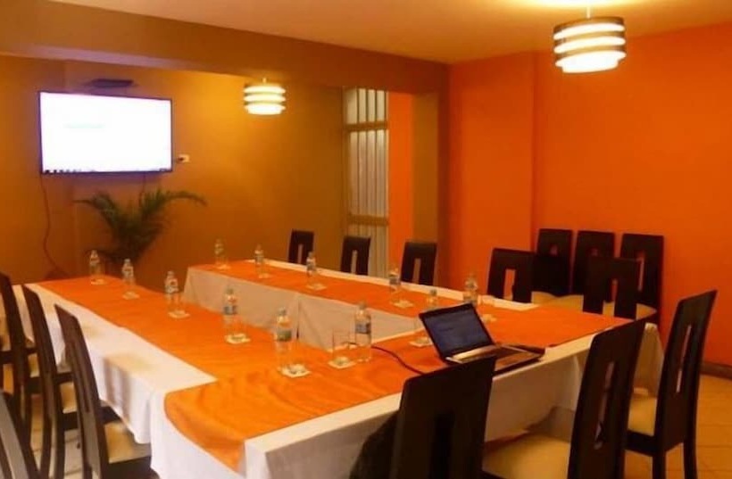 Acuario Hotel & Suite