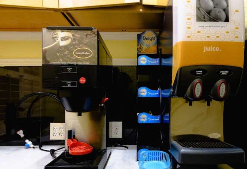 Общежитие Elite Inn