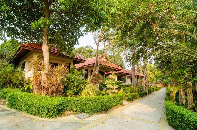 Ao Cho Grandview Hideaway Resort