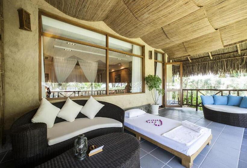 Aroma Beach Resort And Spa