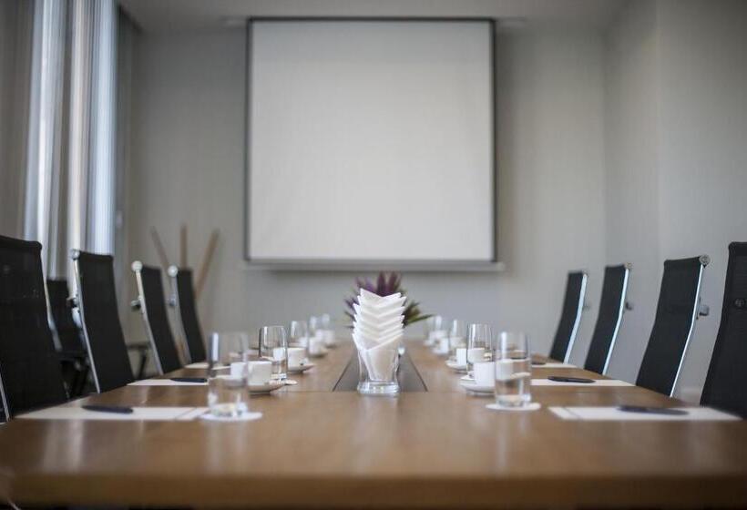 Aroma Beach Resort And Spa