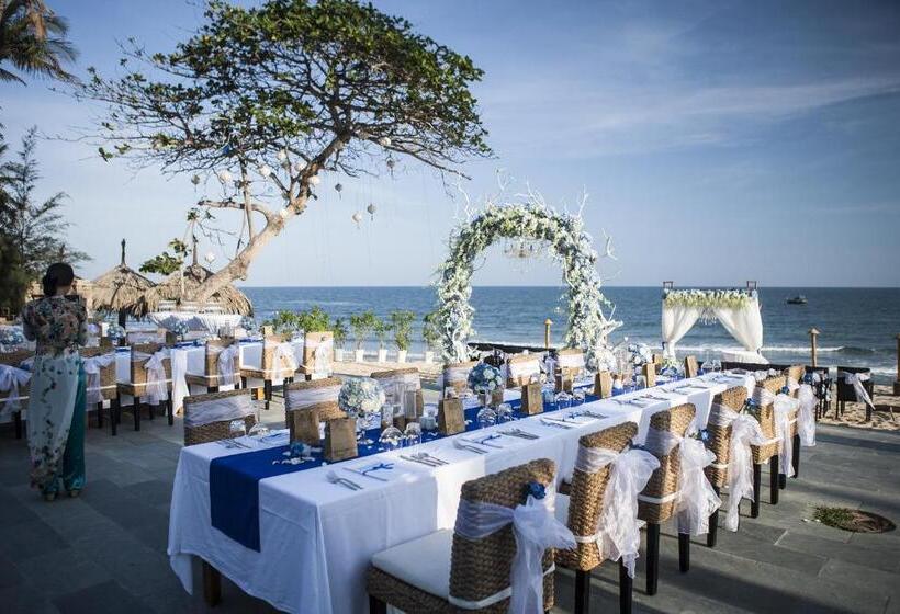 Aroma Beach Resort And Spa