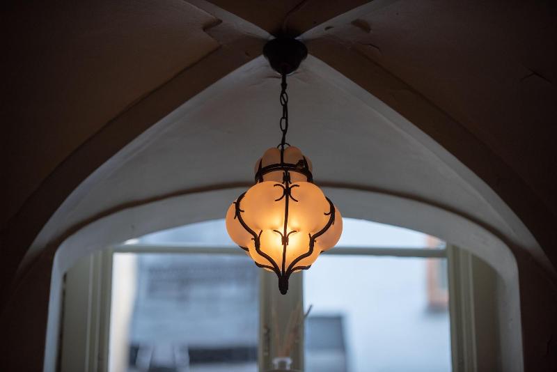 민박 Castle House Inn