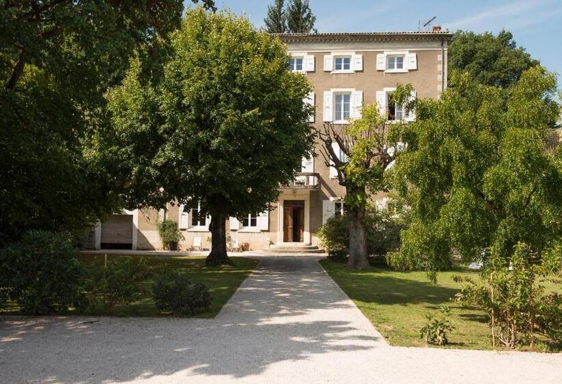 住宿加早餐  La Saudade