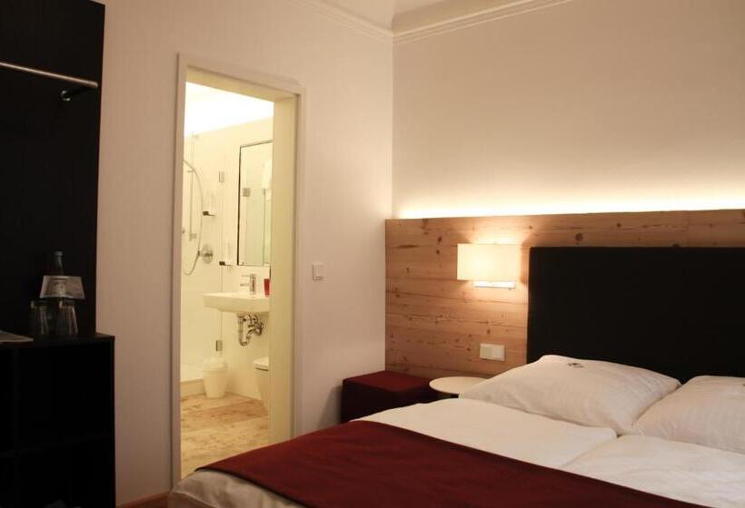 Boutique Hotel Hardthaus