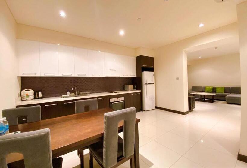 Costa Apartments Central