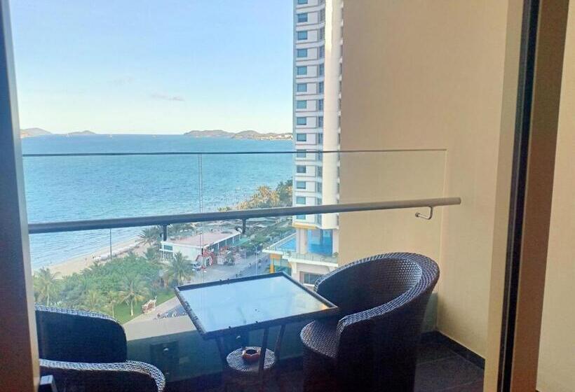 Costa Apartments Central