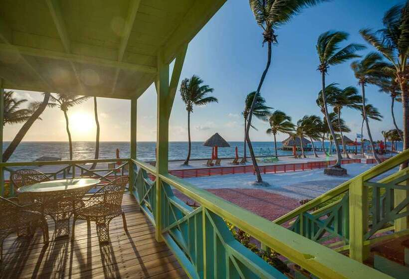 Costa Blu Beach Resort, Trademark Collection By Wyndham