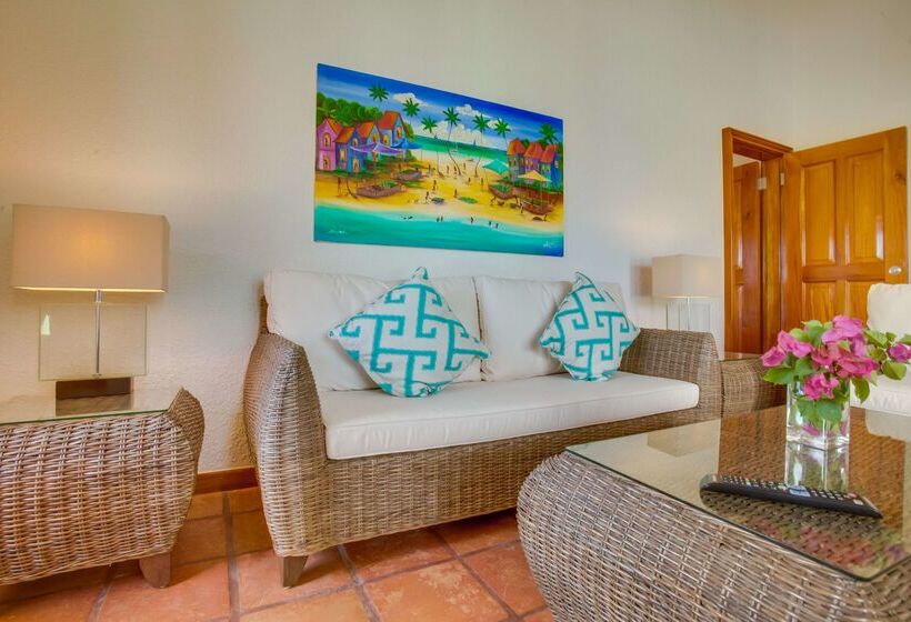 Costa Blu Beach Resort, Trademark Collection By Wyndham