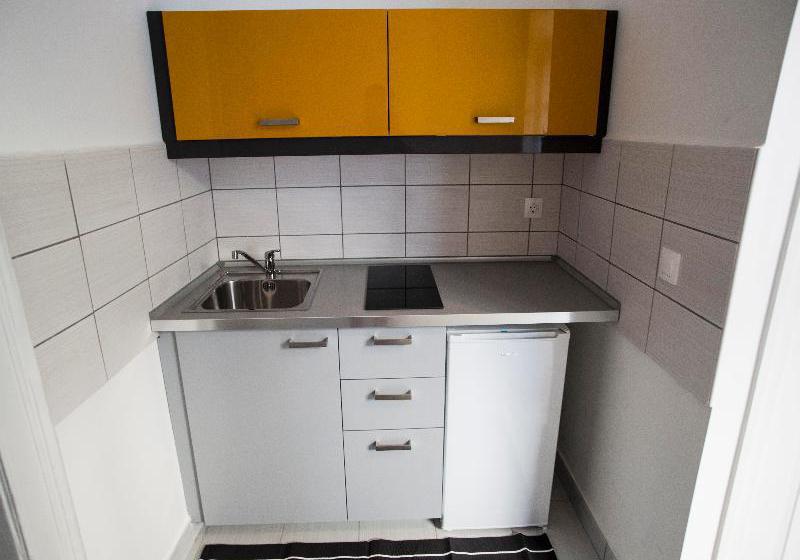 Extra Apartman Hostel