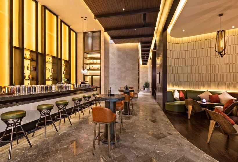 Hilton Dali Resort & Spa