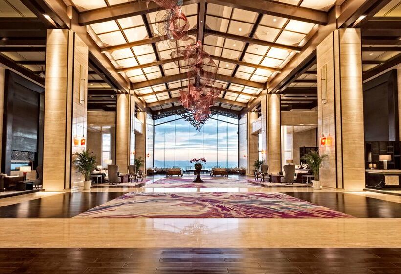 Hilton Dali Resort & Spa