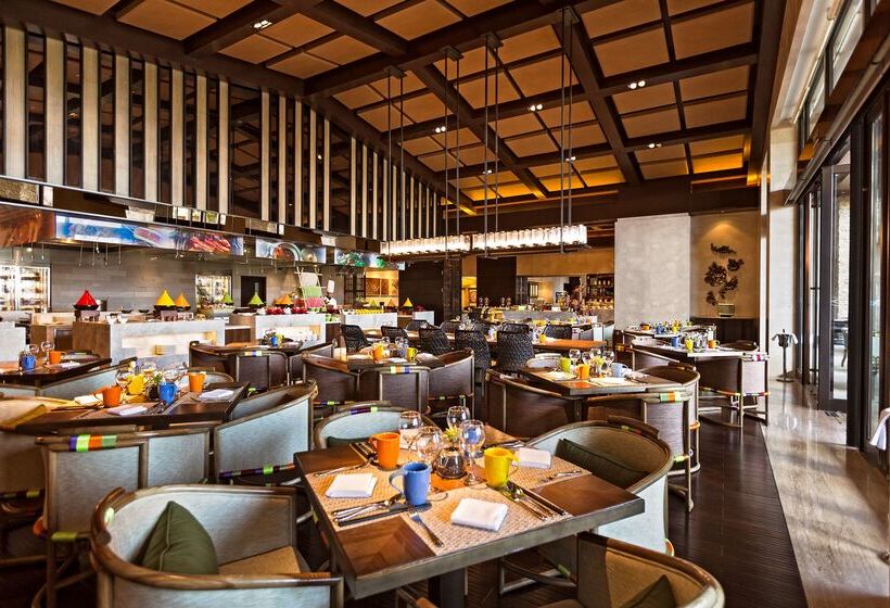 Hilton Dali Resort & Spa