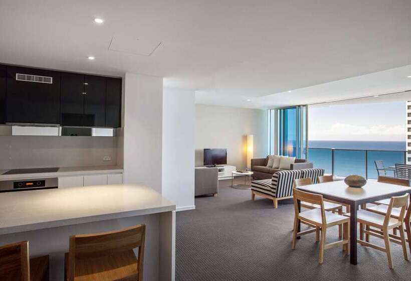 Hilton Surfers Paradise Hotel & Residences