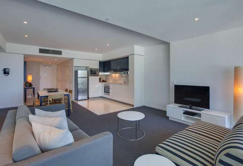 Hilton Surfers Paradise Hotel & Residences