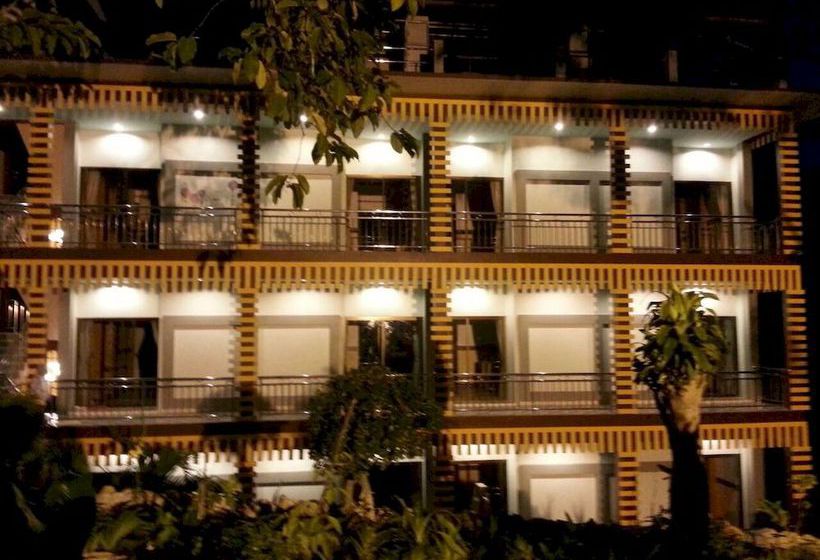 Отель Airport Phuket Garden Resort