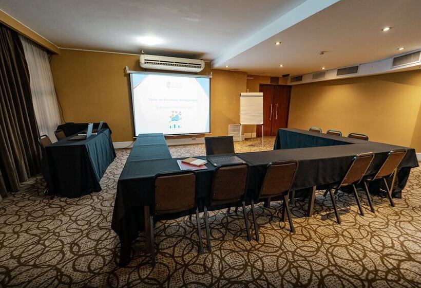 هتل Amerian Executive Cordoba