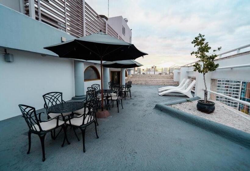 هتل Amerian Executive Cordoba