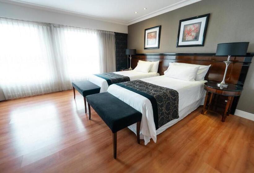 هتل Amerian Executive Cordoba