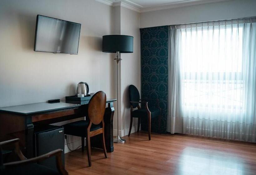 هتل Amerian Executive Cordoba