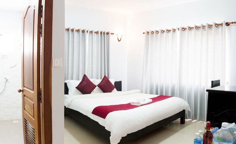 ホテル Angkor Empire Boutique