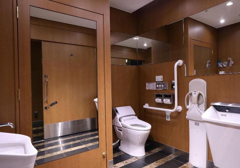 Apa Hotel Kanda Jimbocho Ekihigashi