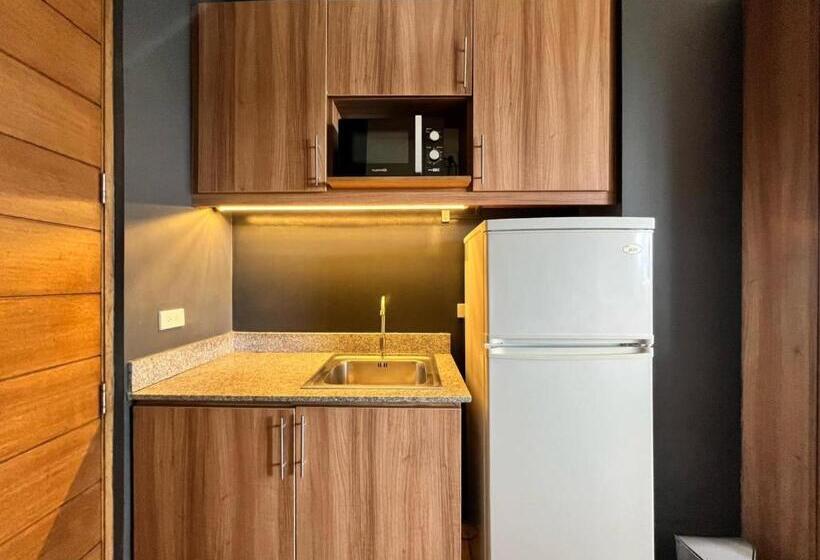 בית מלון כפרי Azumi Boutique