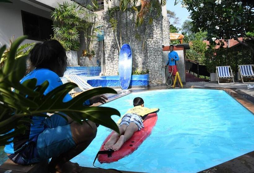 호텔 Baan Andaman Sea Surf