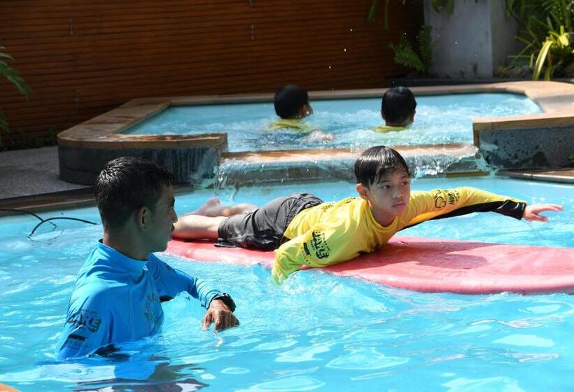 호텔 Baan Andaman Sea Surf