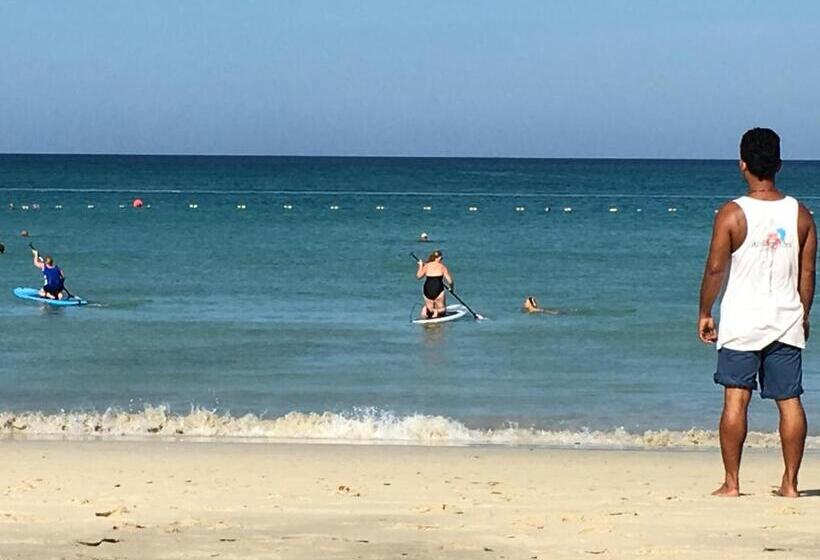 호텔 Baan Andaman Sea Surf