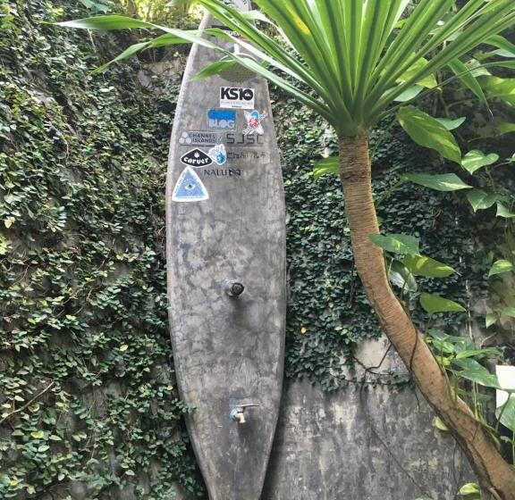 호텔 Baan Andaman Sea Surf