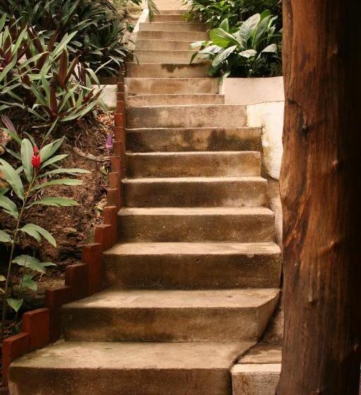 בית מלון כפרי Cabanas Biuzaa