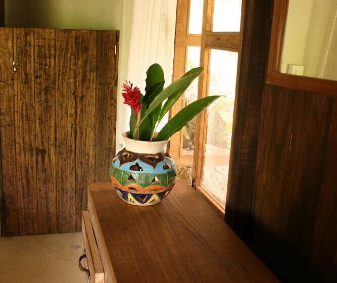 בית מלון כפרי Cabanas Biuzaa