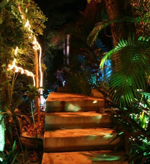 בית מלון כפרי Cabanas Biuzaa