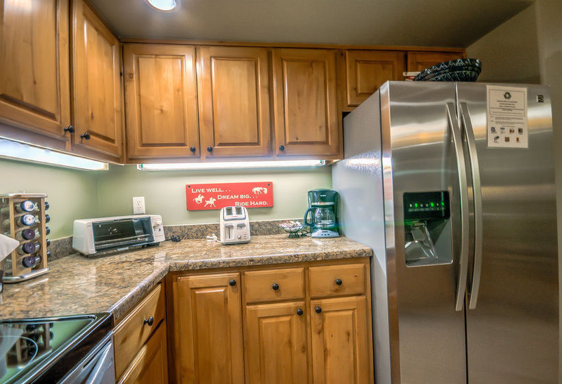 בית מלון כפרי Canyon Creek B201