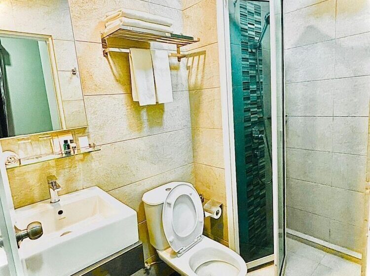 Отель Cenang Plaza Beach