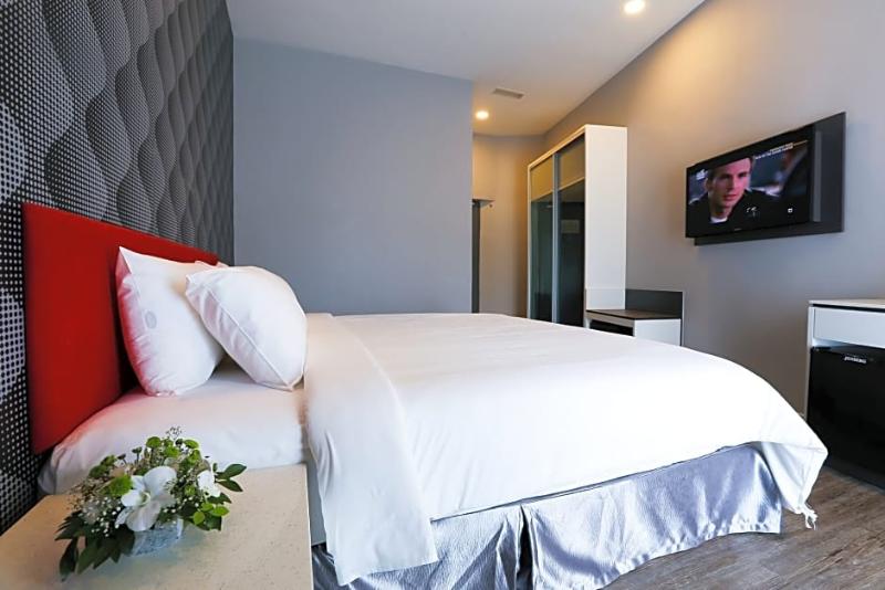 Отель Cenang Plaza Beach