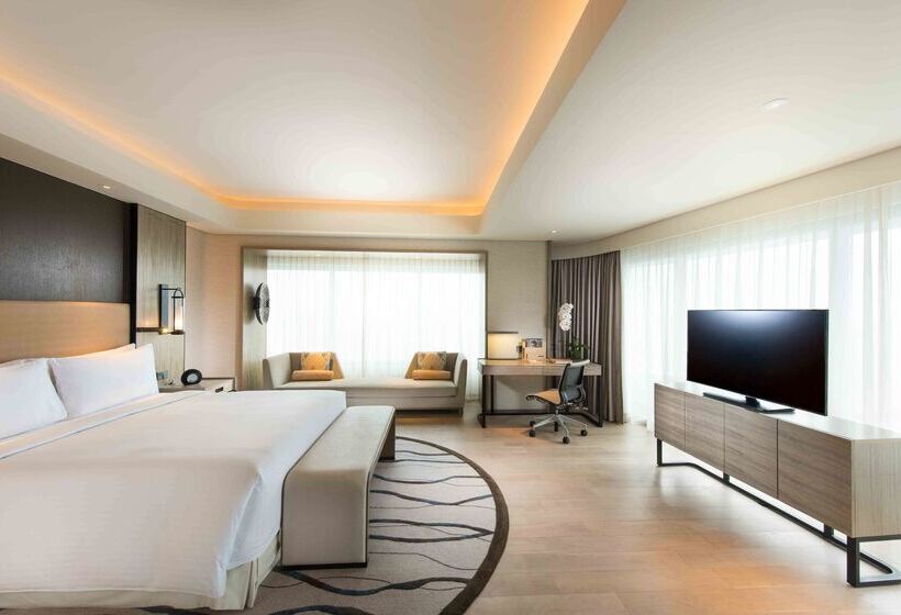 هتل Conrad Manila