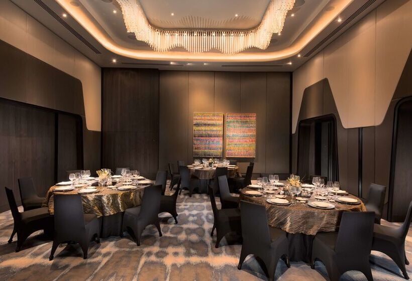 هتل Conrad Manila