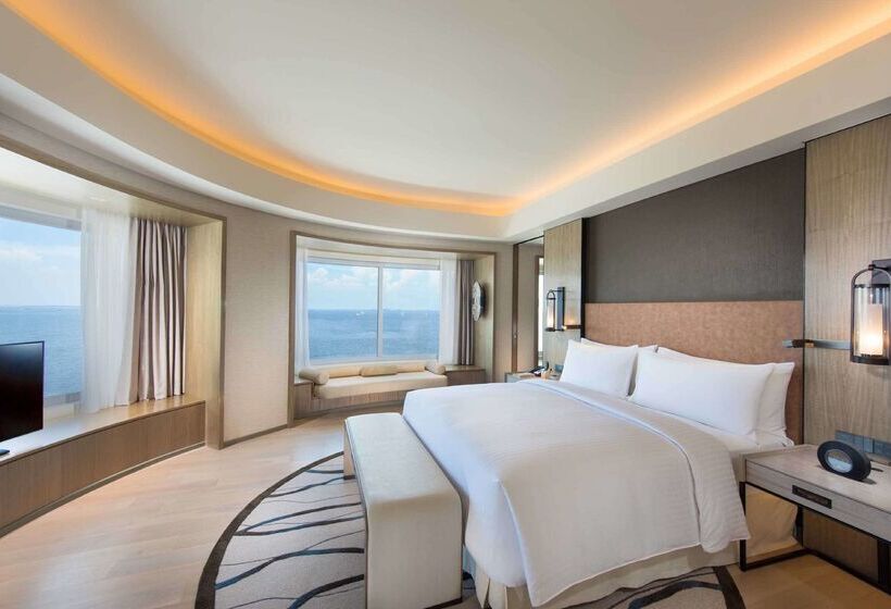 هتل Conrad Manila