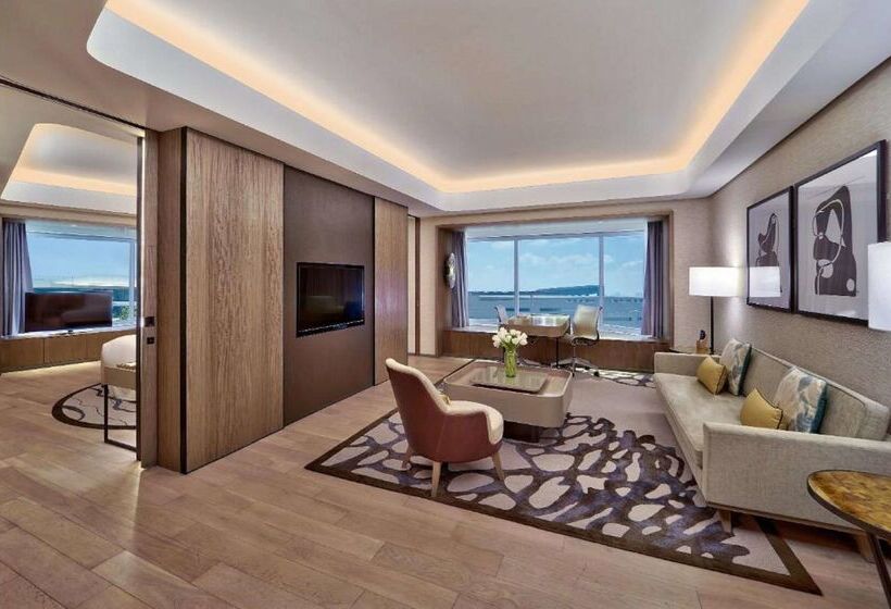 هتل Conrad Manila