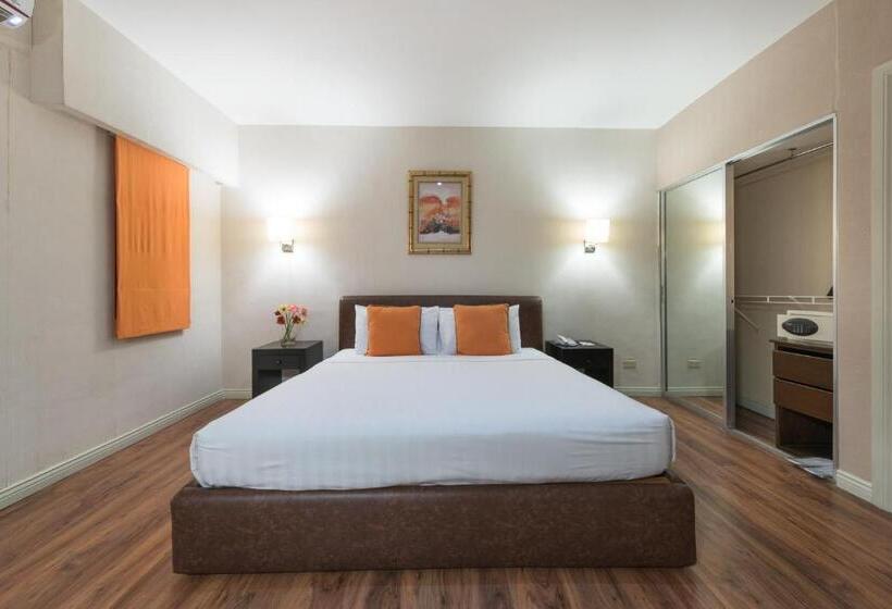 Court Meridian Hotel & Suites