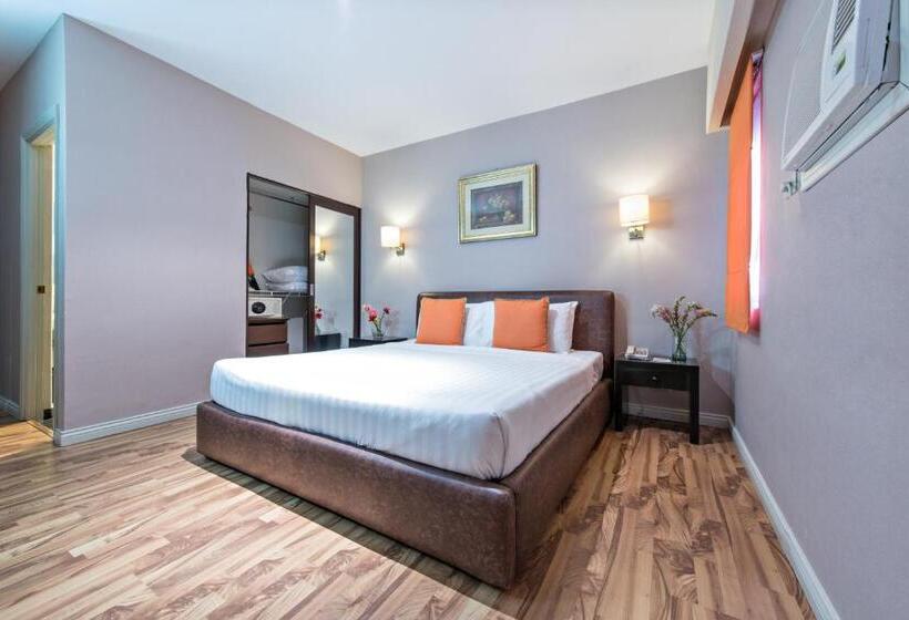 Court Meridian Hotel & Suites