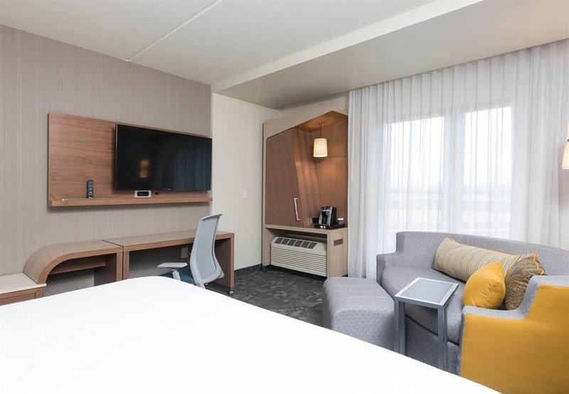 ホテル Courtyard By Marriott Holland Downtown