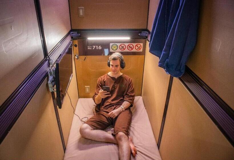 מלון כמוסות Anshin Oyado Shinbashi Ekimaeten